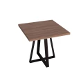 Stolik restauracyjny 80x80x75 cm z metalową nogą typu pająk i drewnianym blatem
