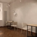 Stolik kawiarniany, restauracyjny metalowa noga i drewniany blat