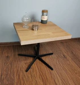 Stolik kawowy z czasów PRL, w stylu Vintage metal i drewno loft
